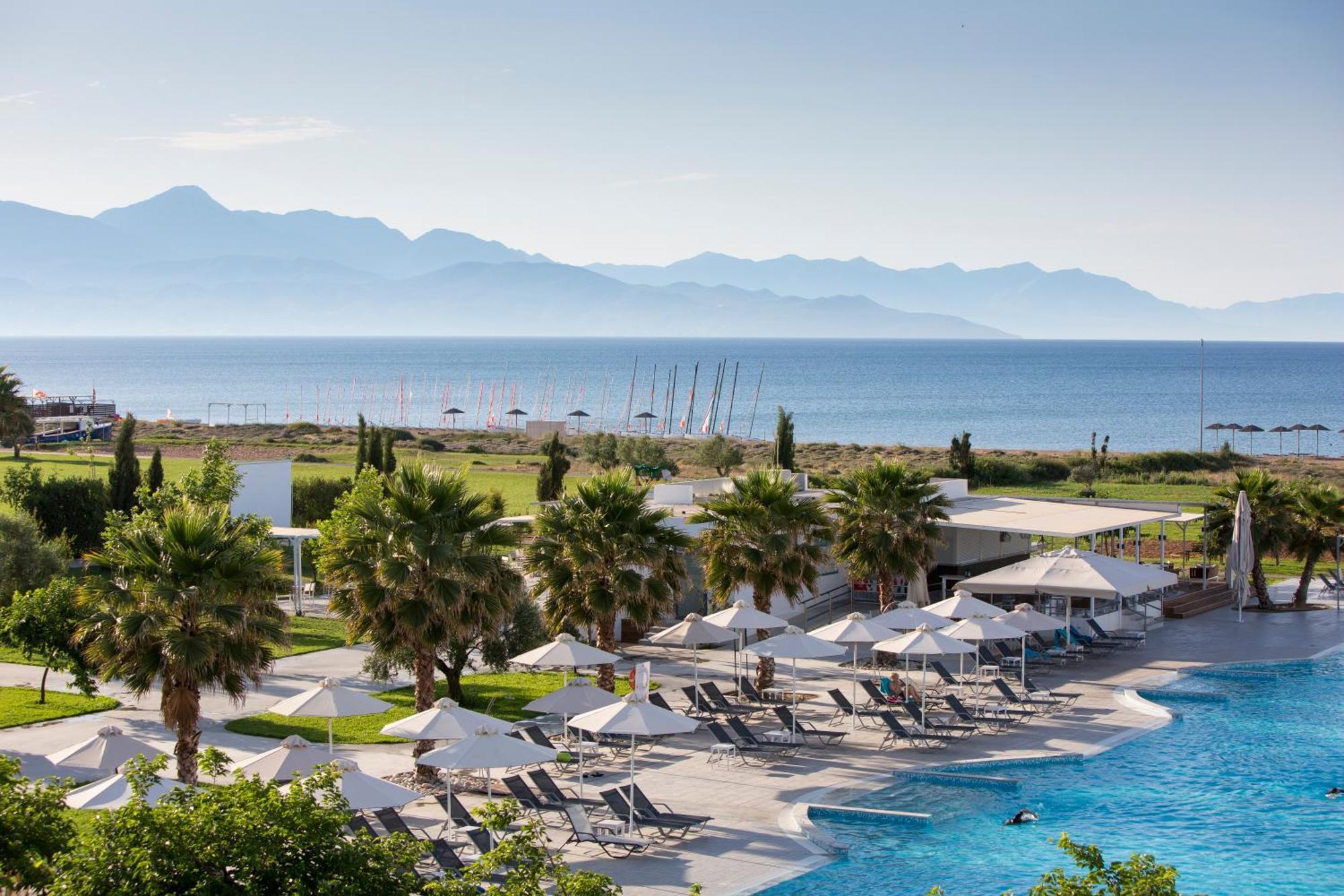 Отель Neilson Messini Activity Beach Club Каламата Экстерьер фото